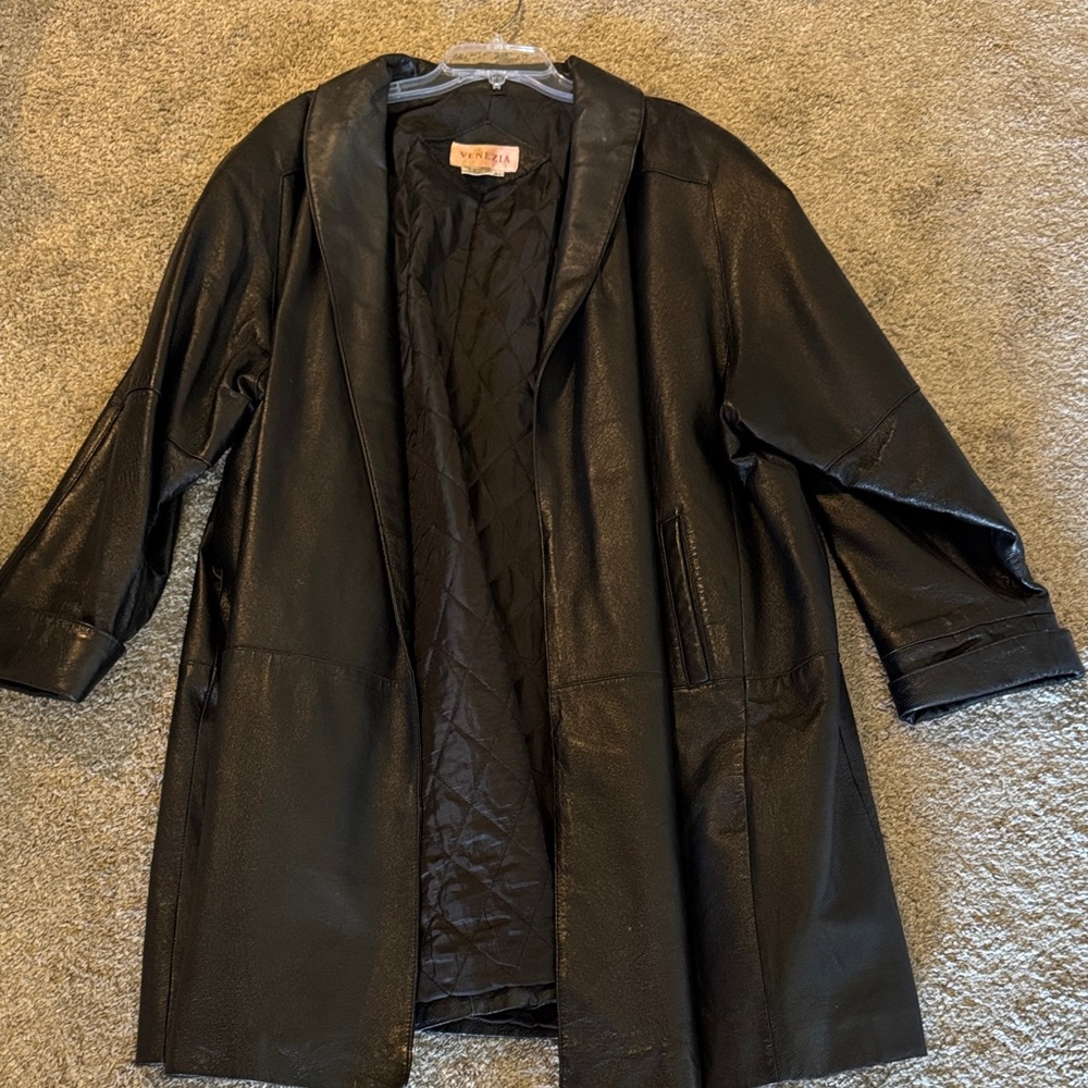 Black unisex Coat 100 Leather